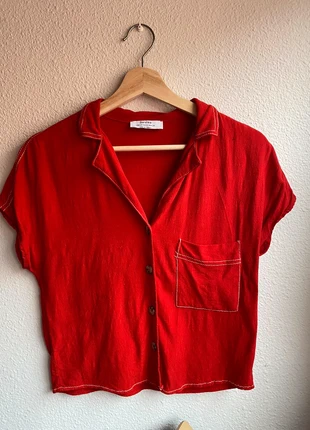 Camisa roja, brand: Bershka, condizioni: Buone, taglia: M / IT 42 / EU 38, €3.00, €3.85 include la Protezione acquisti