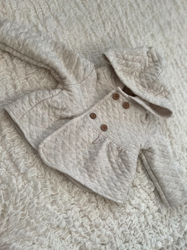 Carters Grey Quilted Winter Peacoat Hooded baby girl 6 months Vinted