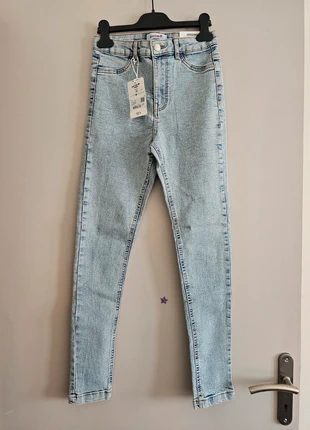 Jegging Jennyfer Taille 36, brand: Jennyfer, condition: New with tags, size: S / 36 / 8, €5.00, €5.95 includes Buyer Protection