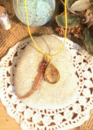 Collier Goutte Automnale, marque: Magic, état: Neuf sans étiquette, 9,00 €, 10,15 € Protection acheteurs (Pro) incluse