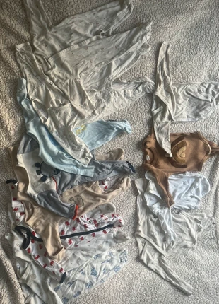 Lot baby boy, brand: Petit Bateau, condizioni: Ottime, taglia: 1-3 mesi / 56 cm, €10.00, €11.20 include la Protezione acquisti