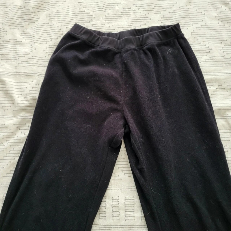 black soft sweatpants 2