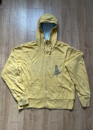 Pull à zip Nike jaune Taille M, brand: Nike, condizioni: Discrete, taglia: M, €8.00, €9.10 include la Protezione acquisti