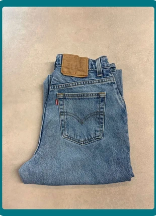 Jean bleu bootcut – Levi’s – Taille L – Lot L5, marque: Levi's, état: Très bon état, taille: L / 40 / 12, 22,00 €, 23,80 € Protection acheteurs (Pro) incluse