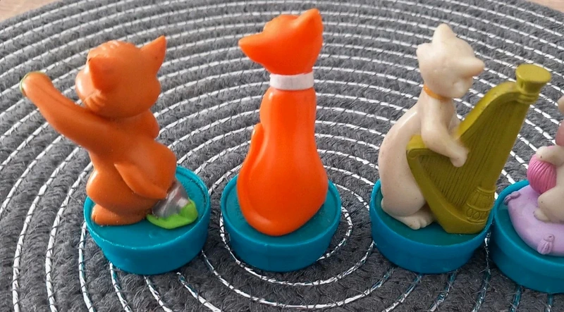 5 figurines bouchons de smarties les aristochats - photo numéro 9