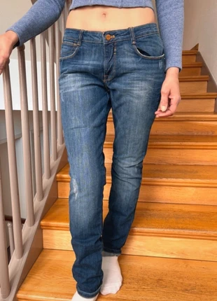Jeans droit boyfriend Zara Prenium taille 42 très bon état taille basse, marque: Zara, état: Très bon état, taille: XL / 42 / 14, 17,99 €, 19,59 € Protection acheteurs incluse