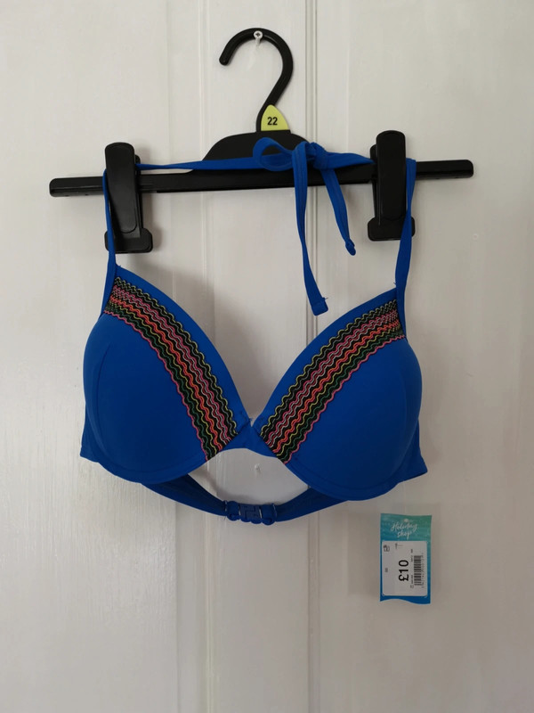 32D bikini top