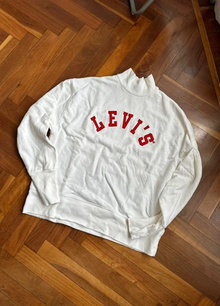 Sudadera Levi’s cuello halter, marca: Levi's, estado: Muy bueno, tamaño: S / 36 / 8, 25,00 €, 26,95 € Protección al comprador incluida