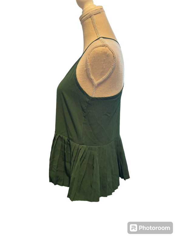 Green peplum top 2