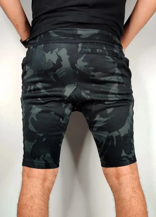 Short Nike camo militaire noir gris T.XS, marque: Nike, état: Très bon état, taille: XS, 20,00 €, 21,70 € Protection acheteurs (Pro) incluse