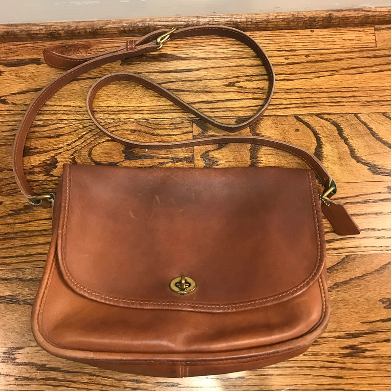 Vintage coach leather purse 1