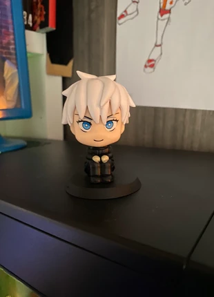 gojo figure jujutsu kaisen, brand: Jujutsu Kaisen, condizioni: Buone, taglia: Taglia unica, €4.00, €4.90 include la Protezione acquisti