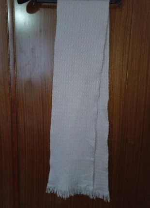 Lilac scarf, condizioni: Buone, €3.00, €3.85 include la Protezione acquisti