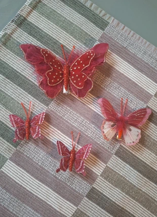 4 Papillons de décoration avec pince, merk: sansnom., staat: Nieuw zonder prijskaartje, € 1,00, € 1,75 inclusief Kopersbescherming