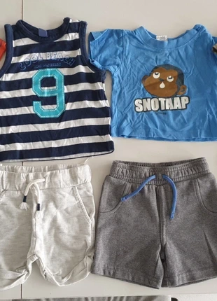 Lott kinderkleidung 74/80, marque: C&A, état: Très bon état, taille: 9-12 mois / 74 cm, 30,00 €, 32,20 € Protection acheteurs incluse