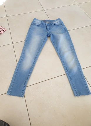 Jeans, merk: DNN emily, staat: Goed, maat: XS / 34 / 6, € 4,00, € 4,90 inclusief Kopersbescherming
