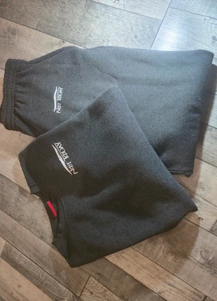 Ensemble jogging GOT, merk: Bonjour, staat: Nieuw zonder prijskaartje, maat: M, € 30,00, € 32,20 inclusief Kopersbescherming