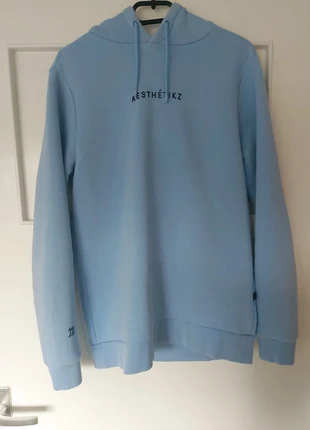 Blauwe trui, brand: Aesthetic, condizioni: Nuovo senza cartellino, taglia: M, €15.00, €16.45 include la Protezione acquisti