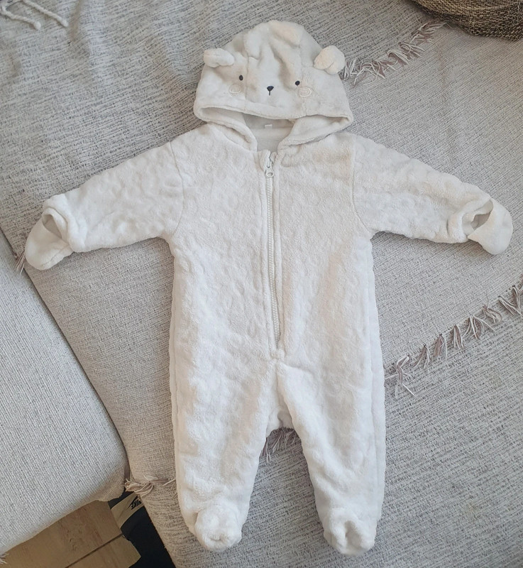 Lot vêtements bébé de 3 à 12 mois 4