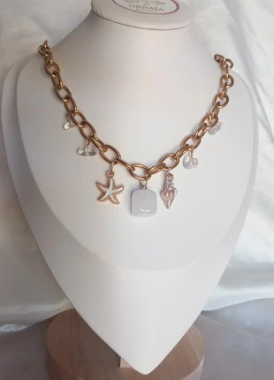 Chaîne charmes coquillage et cristal de roche, merk: Ornaïa, staat: Nieuw met prijskaartje, € 15,00, € 16,45 inclusief Kopersbescherming