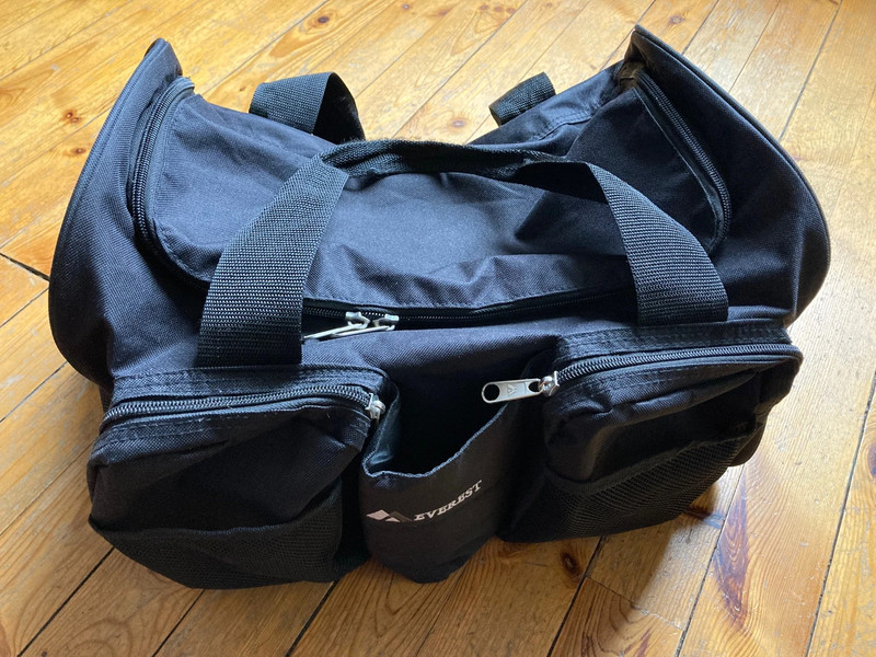 Sac de sport Everest avec poche humide, noir (Gym bag / duffle bag ...