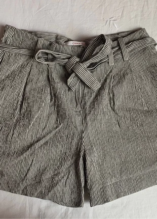 Short à rayures verticales, marke: Camaïeu, zustand: Sehr gut, größe: M / 38 / 10, 5,00 €, 5,95 € inklusive Vinted-Käuferschutz