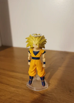 Figurine DBZ Son goku ss3 , marke: Dragon Ball, zustand: Sehr gut, größe: Frühchen, bis 44, 5,00 €, 5,95 € inklusive Vinted-Käuferschutz