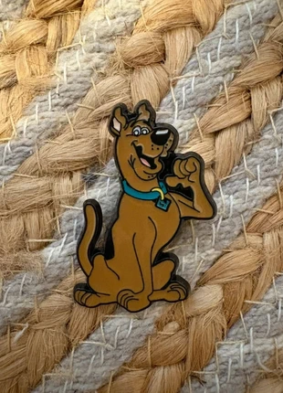 Pins Scooby-Doo et Shaggy, brand: Scooby Doo, condizioni: Ottime, €4.00, €4.90 include la Protezione acquisti Pro