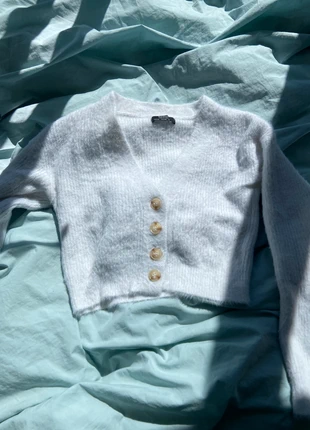 cardigan coquette, marque: Bershka, état: Très bon état, taille: XS / 34 / 6, 5,00 €, 5,95 € Protection acheteurs incluse