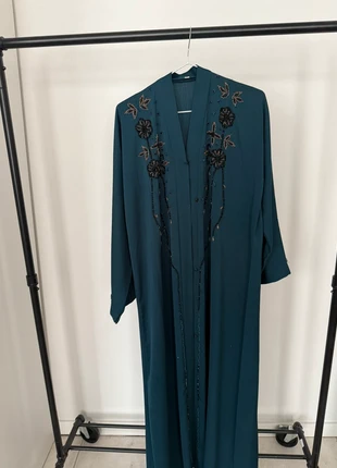 Chique Teal/Petrol Abaya met Rijkelijk Kraalwerk, marque: La Boutique, état: Très bon état, taille: M / 38 / 10, 20,00 €, 21,70 € Protection acheteurs incluse