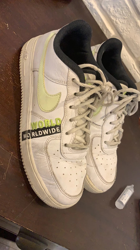 Air force one Nike world