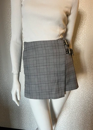 Jupe short carreaux irlandais noir et gris - Tally Weijl - Taille 36 - Neuve avec étiquettes, marque: Tally Weijl, état: Neuf avec étiquette, taille: S / 36 / 8, 7,00 €, 8,05 € Protection acheteurs incluse