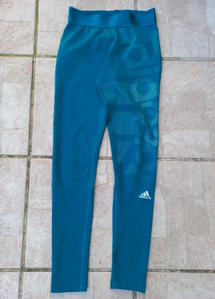 Collant sport adidas femme en parfaite état Aucun défaut Taille XS, marque: adidas, état: Très bon état, taille: XS / 34 / 6, 5,00 €, 5,95 € Protection acheteurs incluse