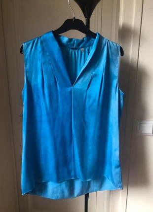 Elie Tahari haut bleu en soie, marke: Elie Tahari, zustand: Neu, größe: S / 36 / 8, 30,00 €, 32,20 € inklusive Vinted-Käuferschutz