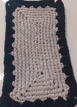 🤍🖤Centro de mesa ou isolador de quente em trapilho de algodão cinzento e preto, brand: Local, condizioni: Nuovo senza cartellino, €3.90, €4.80 include la Protezione acquisti