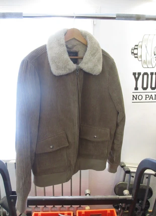 Veste en velours  taille L, marque: ravott, état: Très bon état, taille: L, 30,00 €, 32,20 € Protection acheteurs incluse