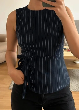 Débardeur cintré rayé bleu marine, merk: Nolysa, staat: Heel goed, maat: S / 36 / 8, € 29,90, € 32,10 inclusief Kopersbescherming