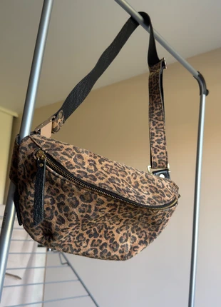 Banane léopard Paul Marius, merk: Paul Marius, staat: Heel goed, € 80,00, € 84,70 inclusief Kopersbescherming