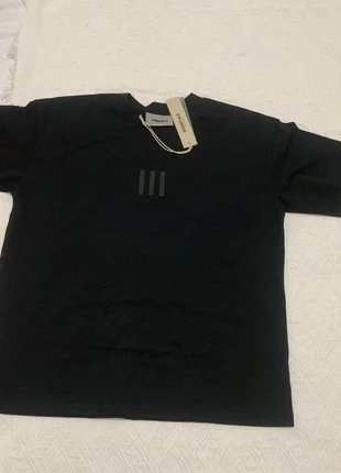 Tričko FOG s krátkým rukávem, merk: Fear of God, staat: Heel goed, maat: L / 40 / 12, € 39,54, € 42,22 inclusief Kopersbescherming