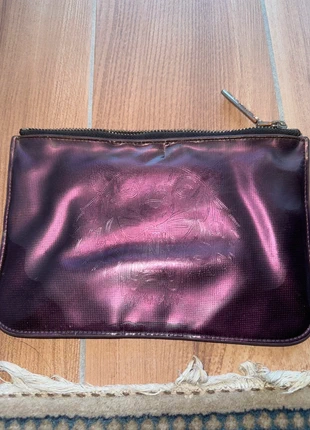 pochette kenzo, marque: Kenzo, état: Très bon état, 10,00 €, 11,20 € Protection acheteurs incluse