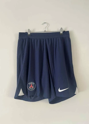Short Paris Saint-Germain 2022-2023 taille XL Player Issue, marque: Nike, état: Neuf sans étiquette, taille: XL, 55,00 €, 58,45 € Protection acheteurs incluse