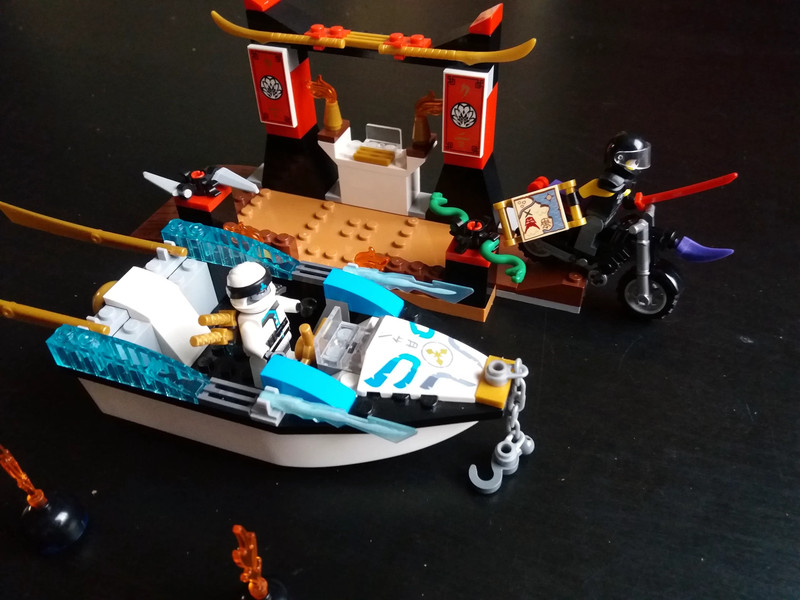 Lego 10755 Zane s Ninja boat pursuit Vinted