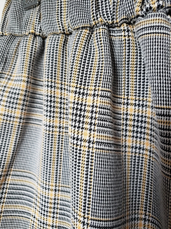 Pantalon à carreaux jaune 3