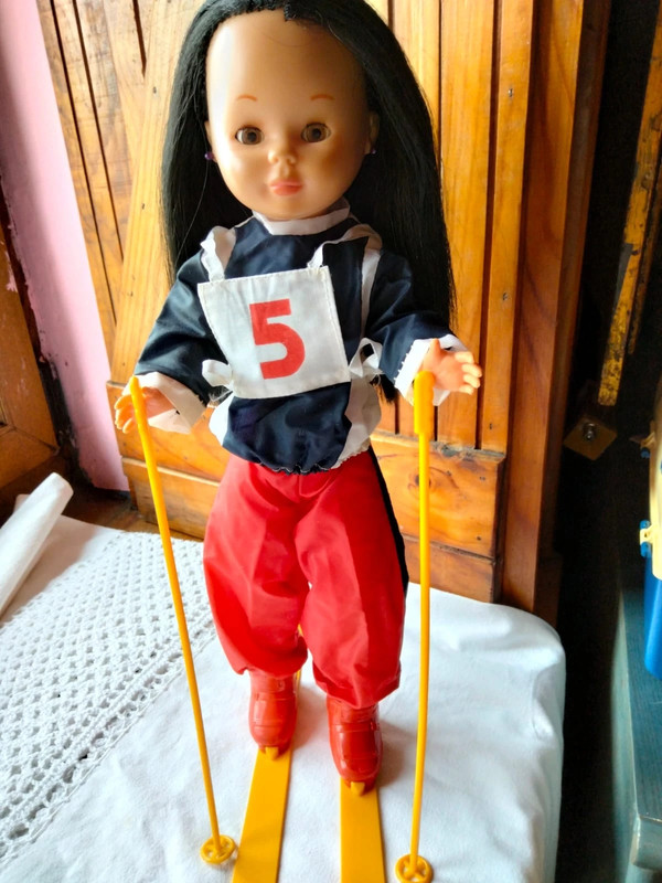 Nancy esquiadora años 80 sales