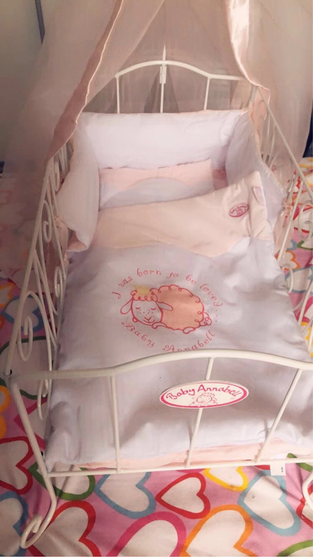 Annabell cot shop
