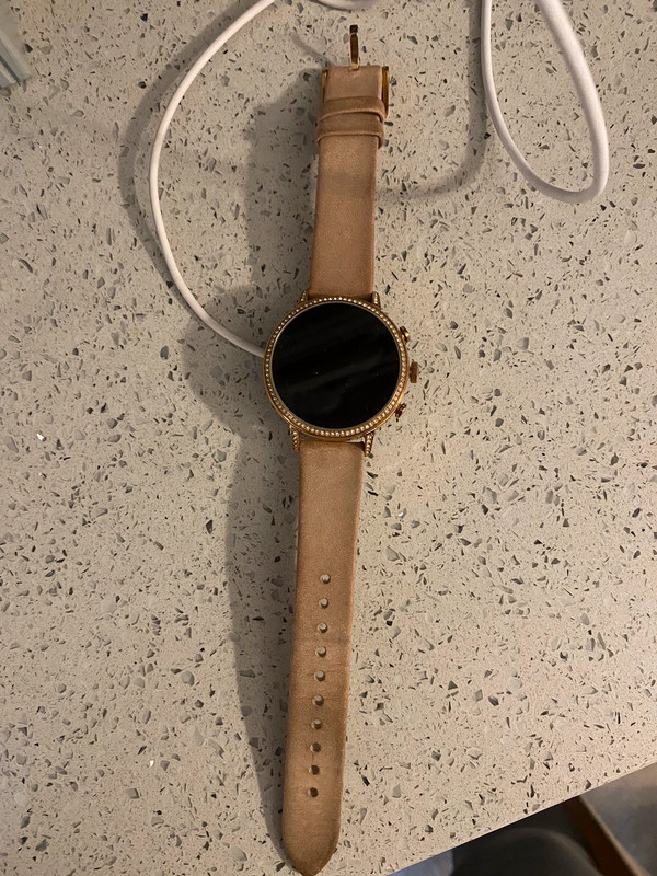 Fossil smartwatch women on sale