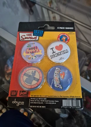 Les Simpsons Pack de 4 Badges Collection Springfield Abystyle NEUF ! Sous boîte scellée, marque: ABYStyle, état: Neuf avec étiquette, 14,99 €, 16,44 € Protection acheteurs (Pro) incluse