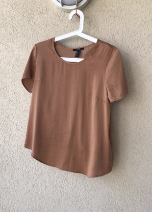 Glänzendes Polyestertop mit offenem Rücken, marque: Forever 21, état: Très bon état, taille: S / 36 / 8, 6,00 €, 7,00 € Protection acheteurs incluse