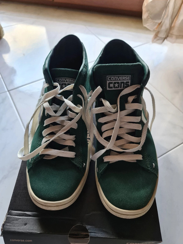 Sneaker Converse verdi taglia 39 Europa con lacci bianchi o verdi