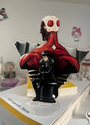 Attack on Titan Figur Aufsteller Berthold Fubar/ Bertholdt Hoover, merk: Attack On Titan, staat: Nieuw zonder prijskaartje, maat: 14 jaar / 164 cm, € 6,50, € 7,53 inclusief Kopersbescherming